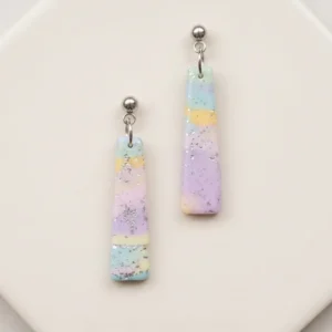 Ava — pastel